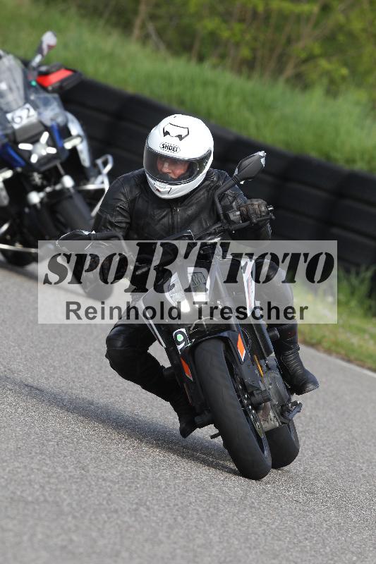 Archiv-2025/10 23.04.2025 Cornu Master School ADR/gruen-vert/9